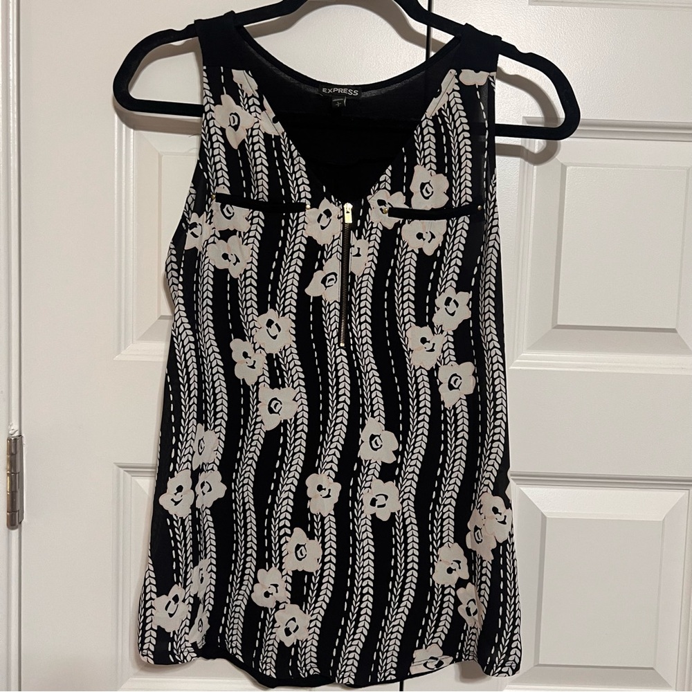 Express Monochrome Floral Women's Blouse